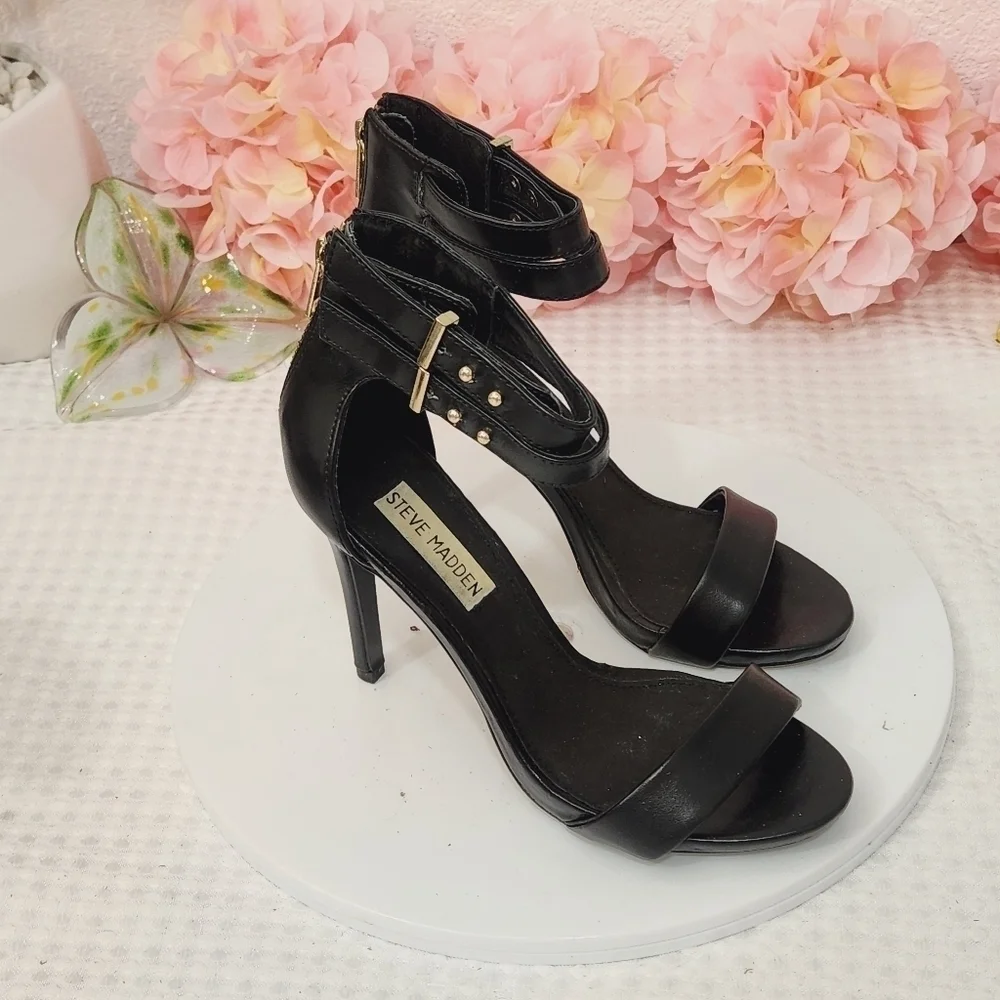 Steve Madden Kaylaa Women Black Ankle Strap Open Toe Heels Size 6M